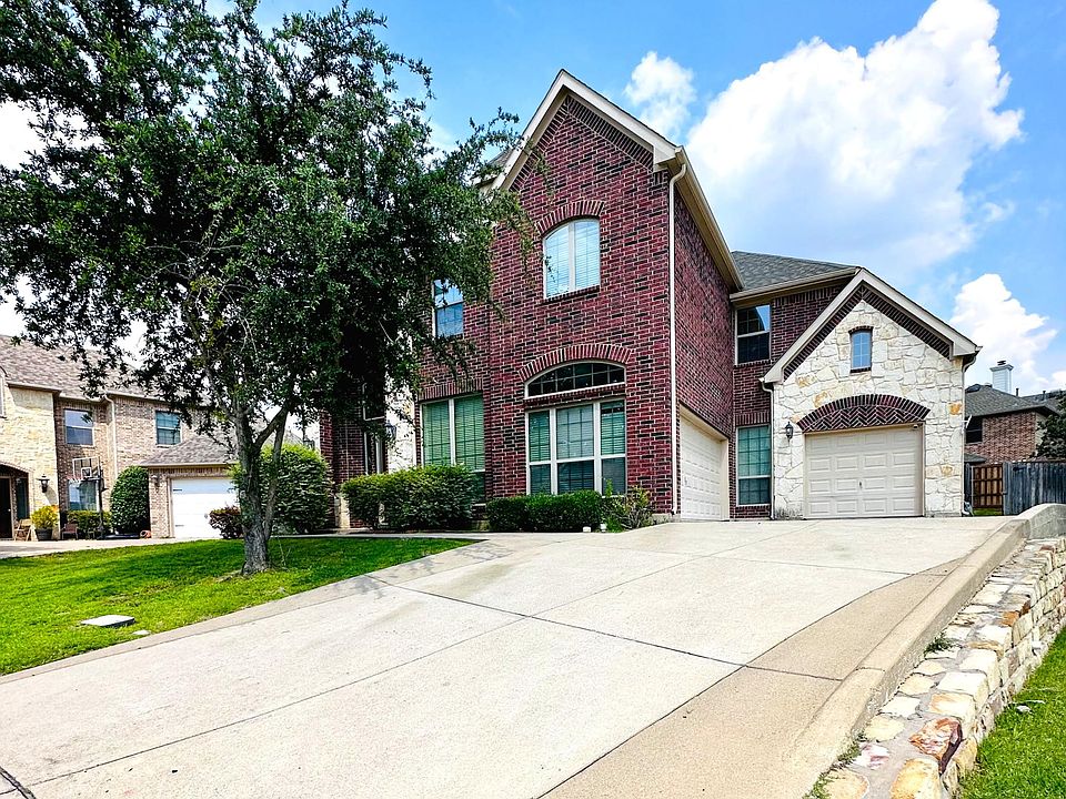 1st image of 39 Tennis Village Dr