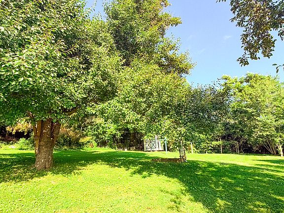 2nd image of 371 Pike Lake Rd