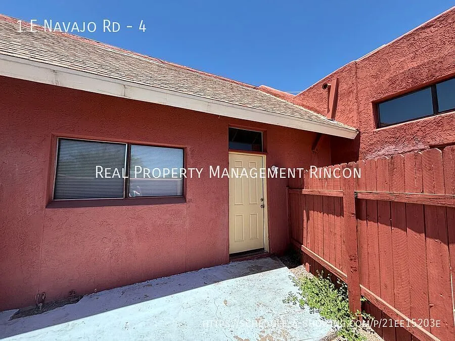 1 E Navajo Rd #4
