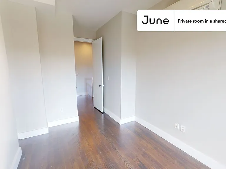 444 Franklin Ave #C — Photo 3