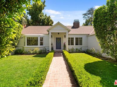 (Undisclosed Address), Sherman Oaks, CA, 91423