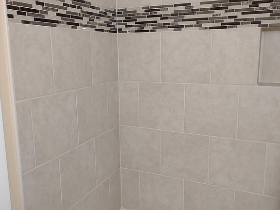 2nd image of 4775 Lucite Ln APT 2