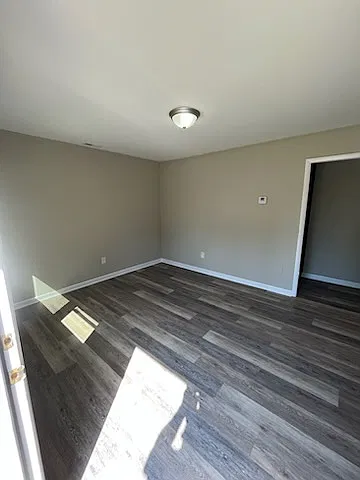 2 bed, $900 — Photo 3