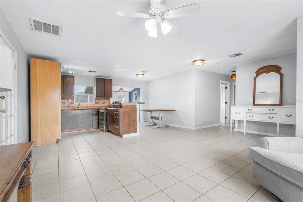 2584 Edmond Cir, Auburndale, FL - View 5