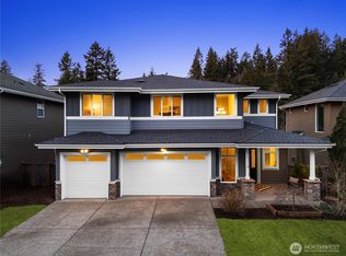 15210 NE Woodland Pl, Woodinville, WA 98072