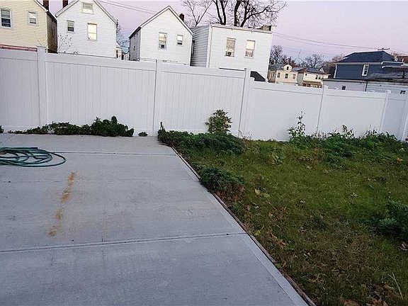 4th image of 160-18 108th Ave