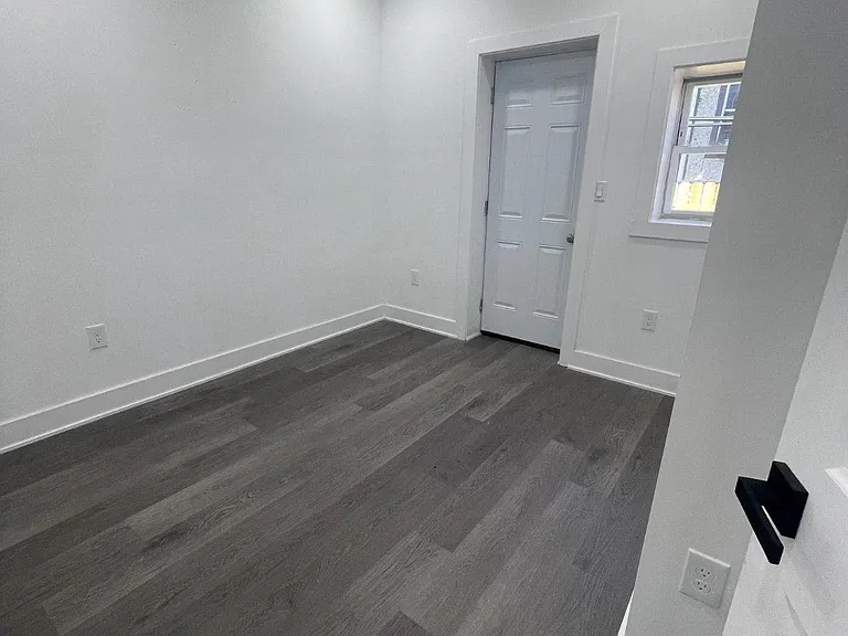 5719 Cambridge St #1 — Photo 2
