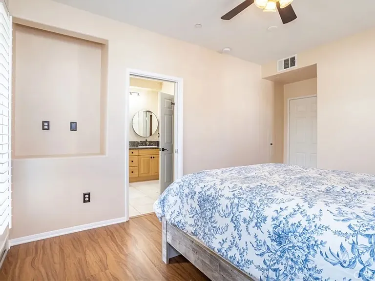 20335 Paseo Meriana — Photo 12