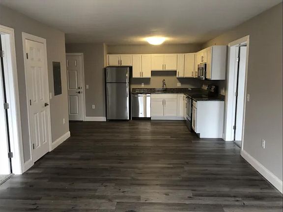 5th image of 1219 Tulip St