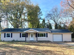 141 Meadow View Ln, Colonial Beach, VA 22443