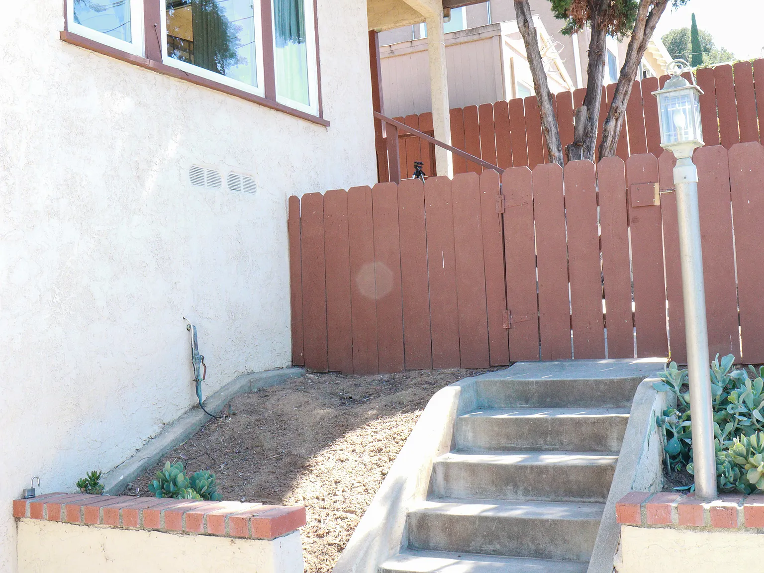 2 bed, 898 sqft, $3,250 — Photo 2