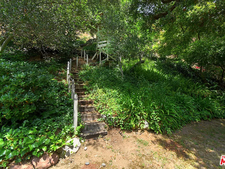 3254 Oakdell Rd — Photo 48