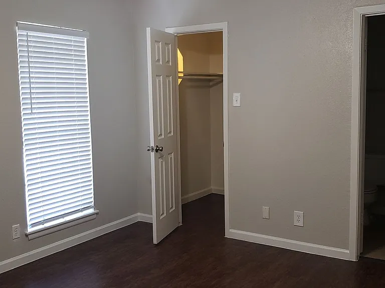 Verano at the Heights Apartments — Photo 45