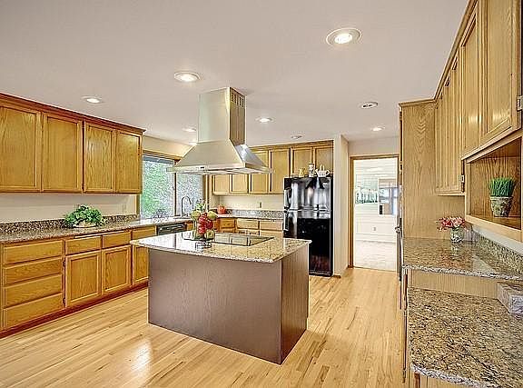5th image of 14024 SE 42nd St