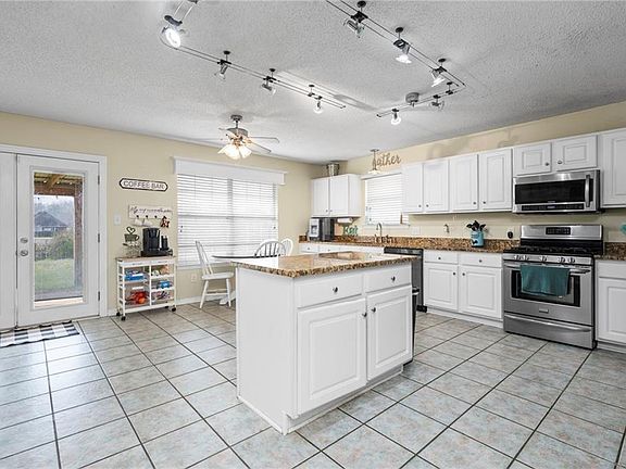 3rd image of 9259 McFarland Way