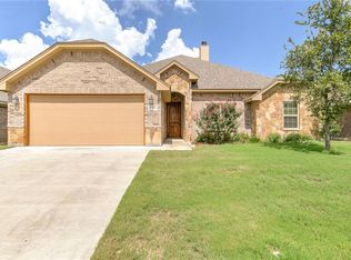 4303 Logan Cir, Granbury, TX 76049