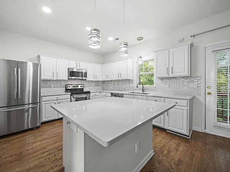 17059 Commons Creek Dr — Photo 12