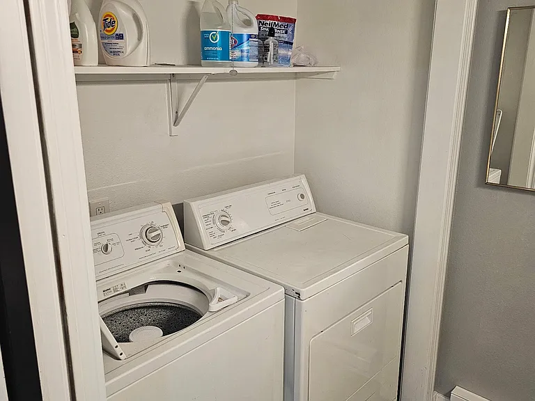 1802 W Lincoln St #13 — Photo 8