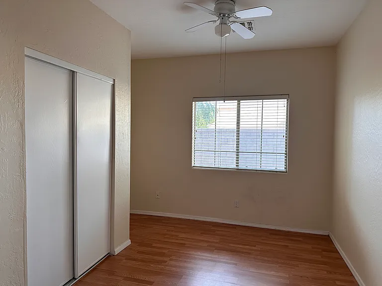 2073 N Arbor Ln — Photo 6