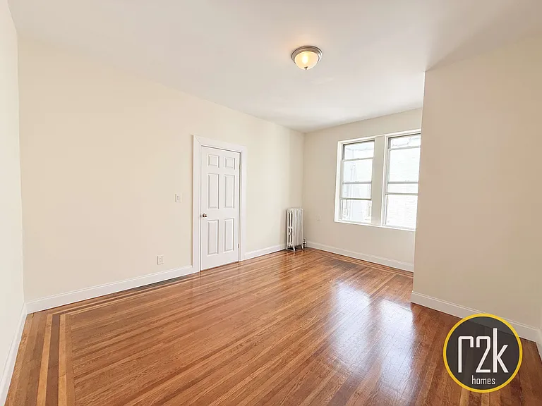 20-75 38th St #4D — Photo 16