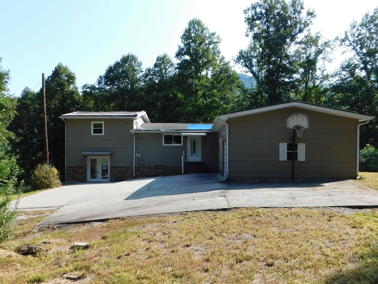 269 Hensley Ln, Wallins Creek, KY 40873 | Zillow