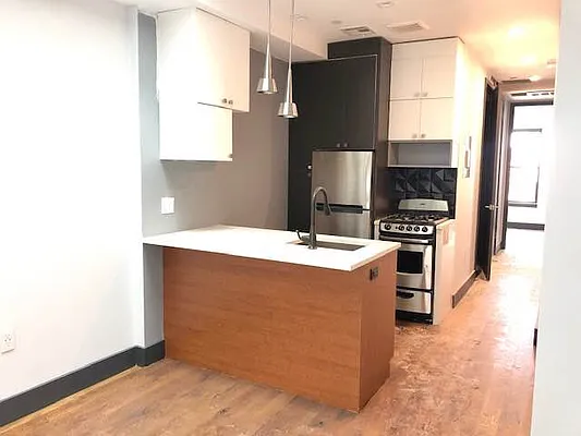 Rented by Lang Realty LLC | media 66