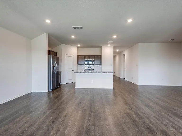 808 Saddle Horn Way — Photo 9