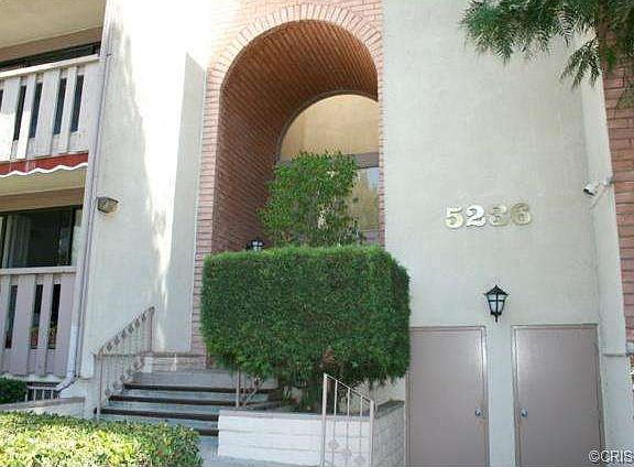 2nd image of 5236 Yarmouth Ave Unit 309