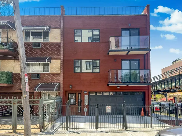 3104 28th Ave, Astoria, NY 11102