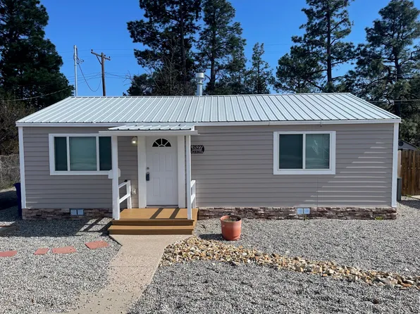 3527 Pueblo Dr, Los Alamos, NM 87544