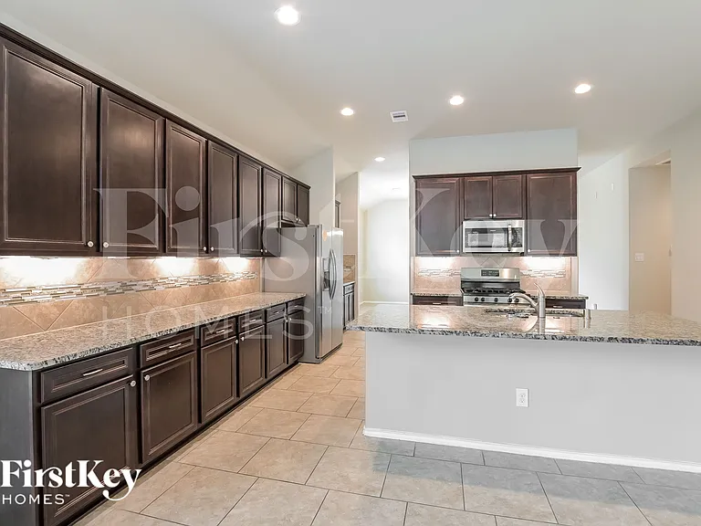 4711 Creekside Haven Trl — Photo 6