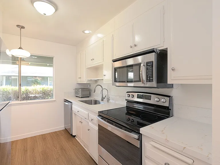 130 E Alta Grn — Photo 4
