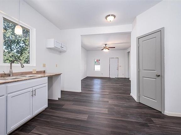 2nd image of 1117 Olive St