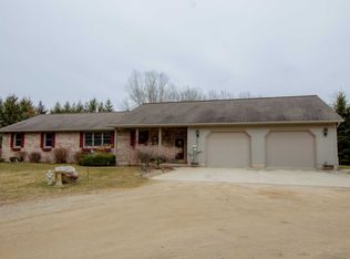 910 Elm St, Bad Axe, MI 48413