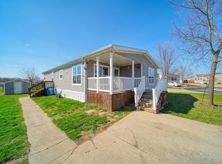 320 Grand River Dr, Adrian, MI