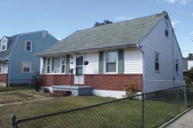 2nd image of 130 Cedar Hill Rd