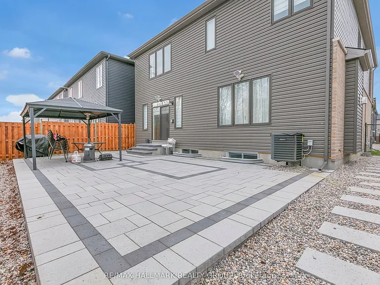 173 Lynn Coulter St — Photo 25