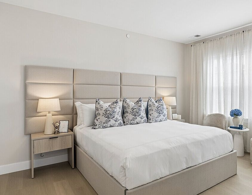 Crest + Den - 2BR, 2BA - 1,520SF- Master Bedroom
