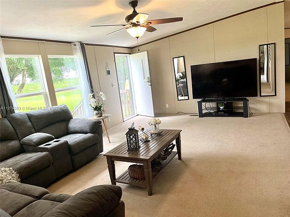 3rd image of 2526 Lake Ave #2526