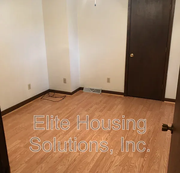 108 Buck Ave #E — Photo 10