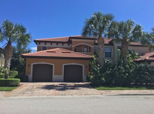1292 Verde Dr APT 2, Naples, FL 34105
