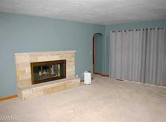 5th image of 15525 A Dr N