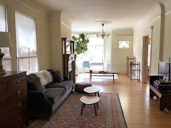 3rd image of 184 Arguello Blvd