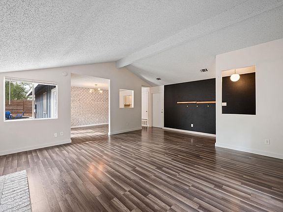 3rd image of 11010 Prairie Dove Cir