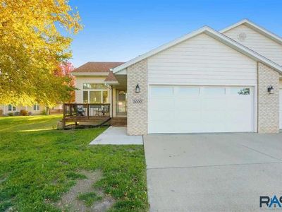 2000 S Dorothy Cir, Sioux Falls, SD, 57106