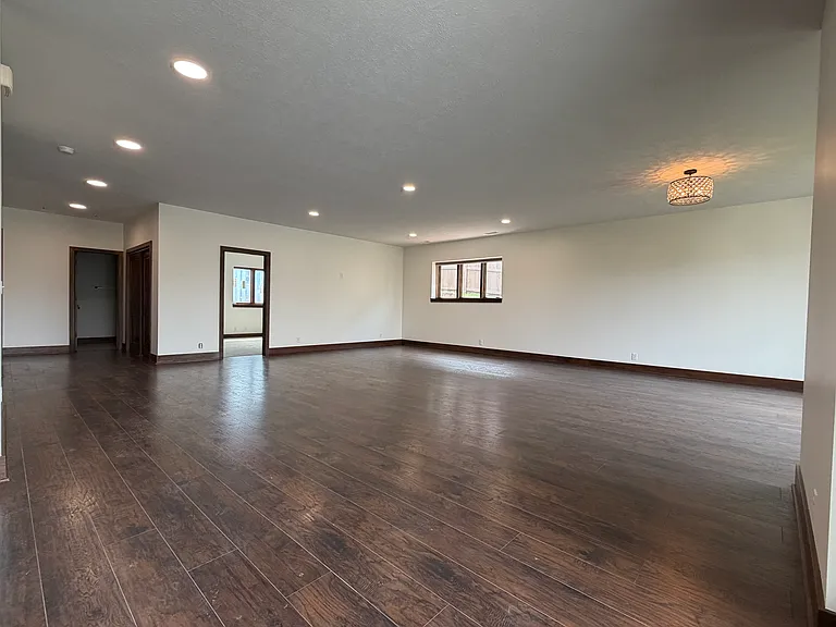 2961 Valley Stream Dr — Photo 38