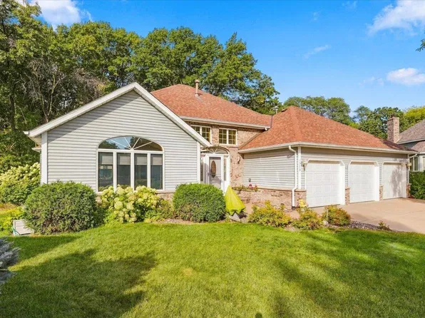 1579 Mary St N, Maplewood, MN 55119