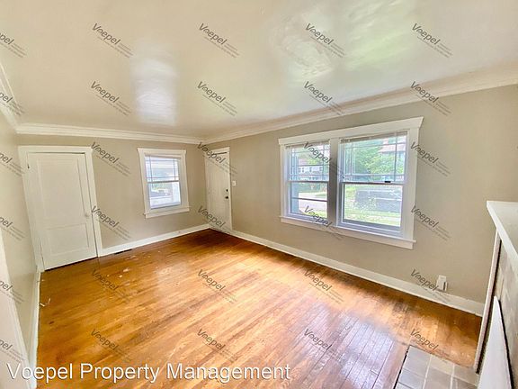 4th image of 5435 Holmes St