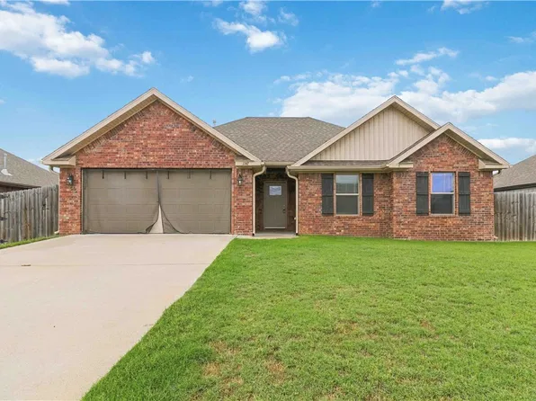 1742 Charismatic Dr, Prairie Grove, AR 72753