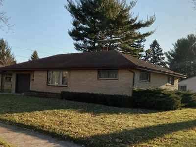 1904 South HAWTHORNE PARK Drive, Janesville, WI, 53545
